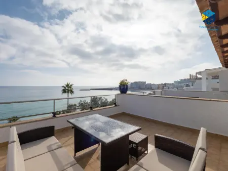 Appartement 2 chambres avec terrasse face à la plage : photo 23
