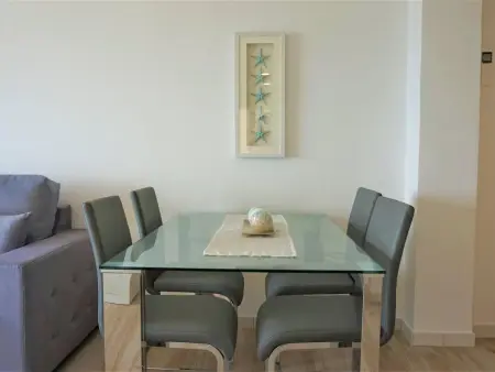 Appartement rénové 2 chambres, climatisation, près plage à Cala Bona - Photo 4