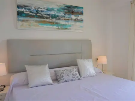 Appartement rénové 2 chambres, climatisation, près plage à Cala Bona - Photo 10