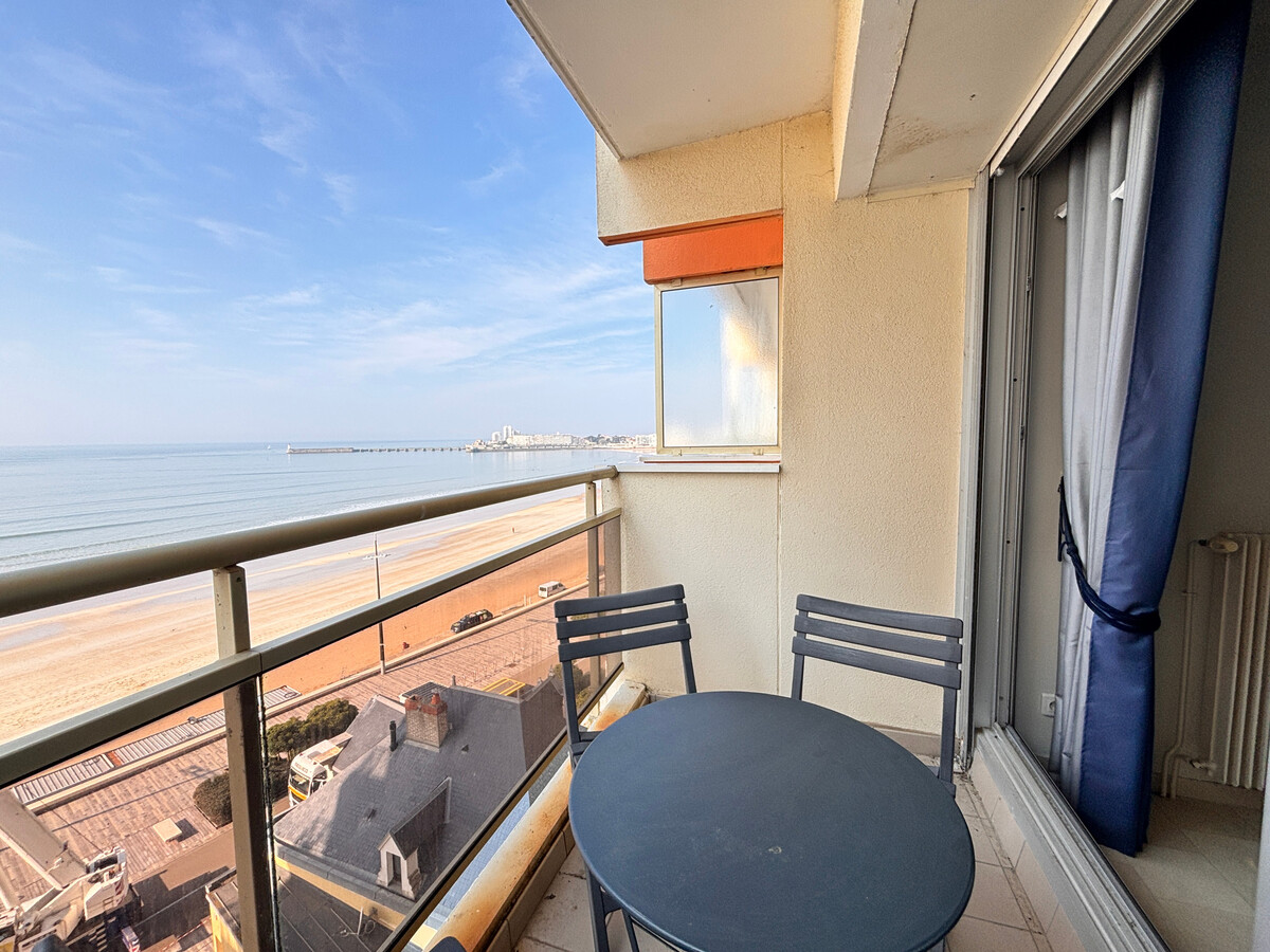 T2 face à la plage avec balcon vue mer – Les Sables-d'Olonne - Photo 1
