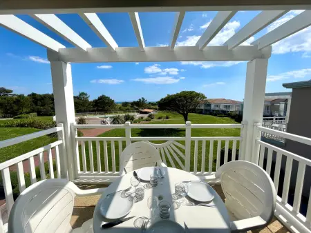 Location appartement à Les Sables d'Olonne, Appartement vue mer avec piscine chauffée et parking gratuit