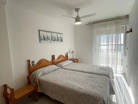 Location appartement à Peniscola, Appartement en front de mer à Peñíscola avec piscine et parking, jusquà 6 personnes