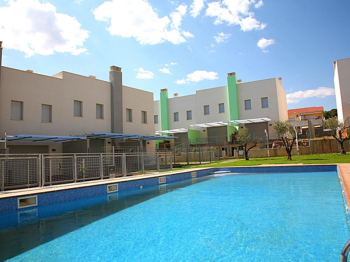 Maison jumelée Creixell, 3 chambres, piscine et garage - Photo 12