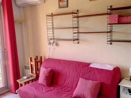 Studio cabine climatisé avec piscine et parking à Bormes-les-Mimosas : photo 4