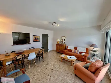 T3 65m² terrasse plein sud à 600m de la plage - Photo 1
