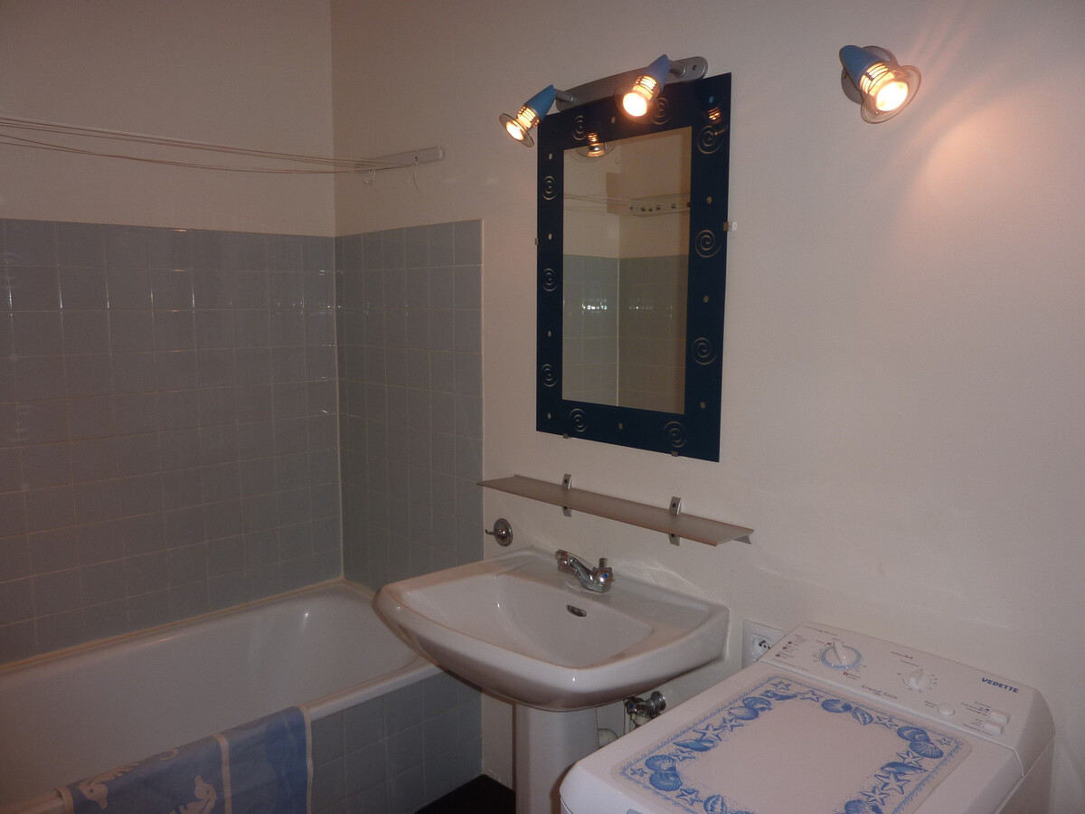 T2 35m² balcon ouest et parking privé au Mont-Dore - Photo 6