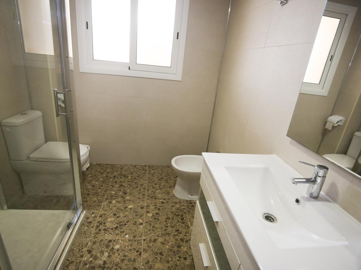 Appartement 3 chambres à Salou, 2 min de la plage - Photo 15