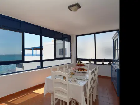 Location appartement à Playa Blanca, Appartement central à Playa Blanca, 2 chambres, climatisation et Wifi