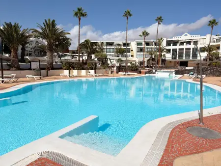 Suite Confort avec Piscine Partagée à Costa Teguise, proche Plage - Photo 4