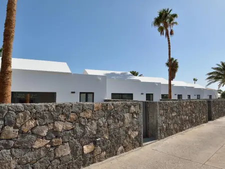 Suite Confort avec Piscine Partagée à Costa Teguise, proche Plage - Photo 10