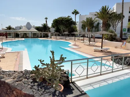 Suite Confort avec Piscine Partagée à Costa Teguise, proche Plage - Photo 17