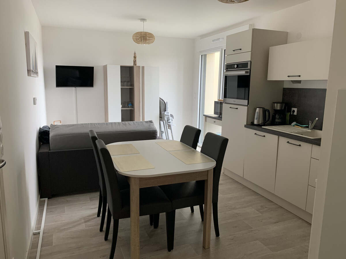 T2 cabines à 800 m de la plage, balcon et parking - Photo 1