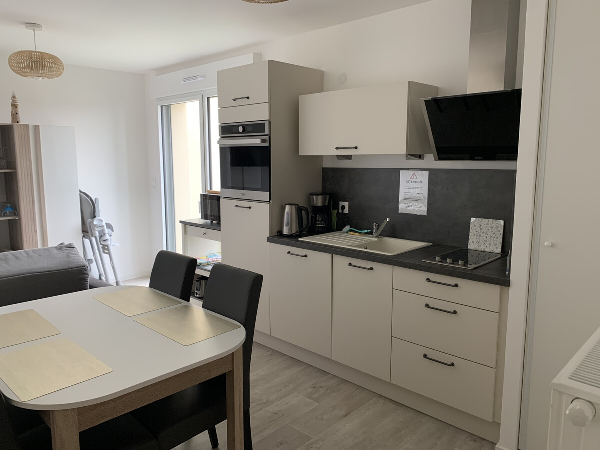T2 cabines à 800 m de la plage, balcon et parking - Photo 2