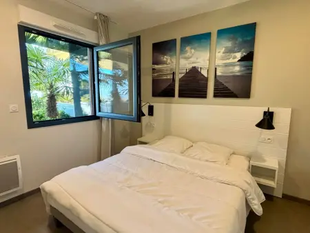 Appartement 2-6 pers face mer, piscine chauffée, jardin : photo 12