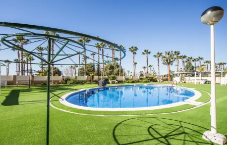 Appartement face à la plage à Oropesa del Mar, 2 chambres et piscine : photo 10