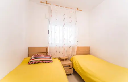 Appartement face à la plage à Oropesa del Mar, 2 chambres et piscine : photo 14