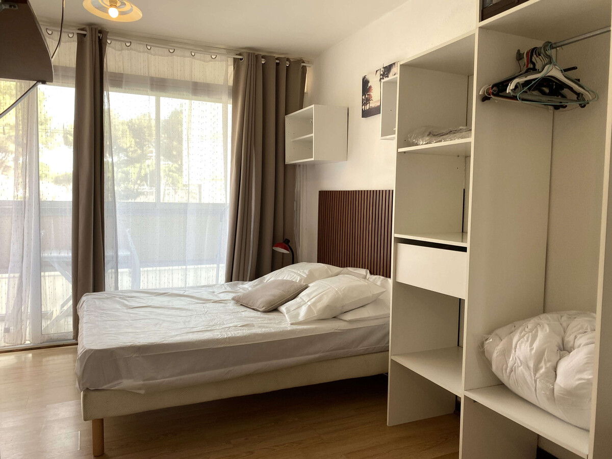 Studio climatisé avec parking et loggia à Balaruc-les-Bains - Photo 2