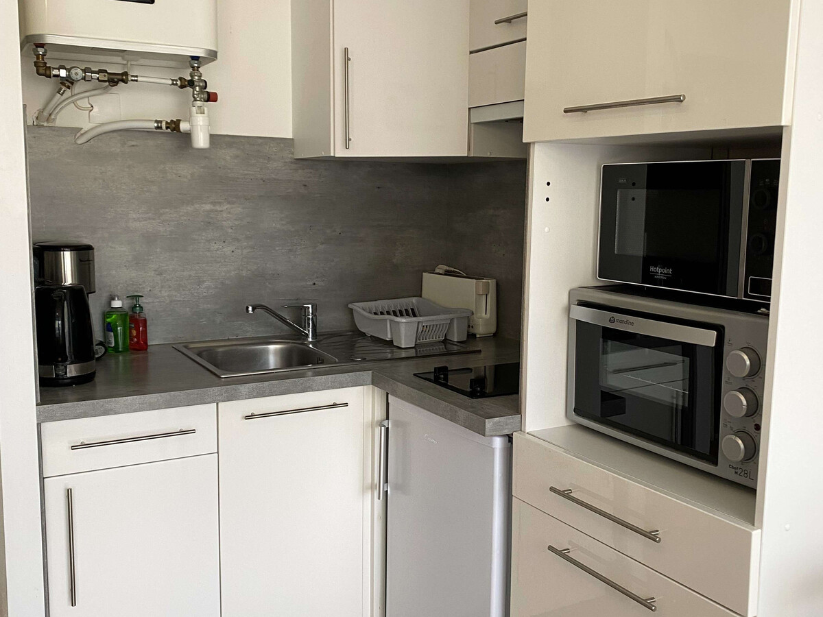 Studio climatisé avec parking et loggia à Balaruc-les-Bains - Photo 6