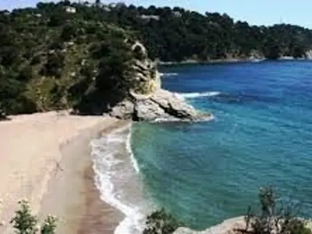 Studio 24 m² avec lits superposés et parking à Cavalaire : photo 11