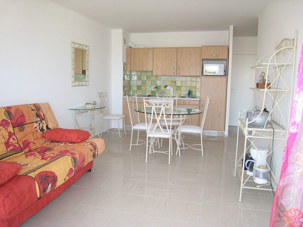 T2 cabine 40m² centre-ville Cavalaire, balcon et clim - Photo 5