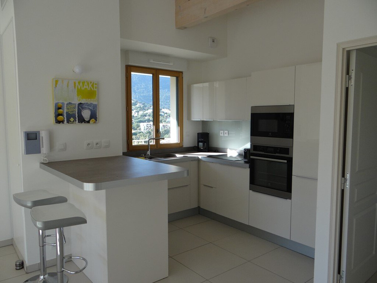 Penthouse T3 climatisé 84 m² avec garage à Cavalaire - Photo 12