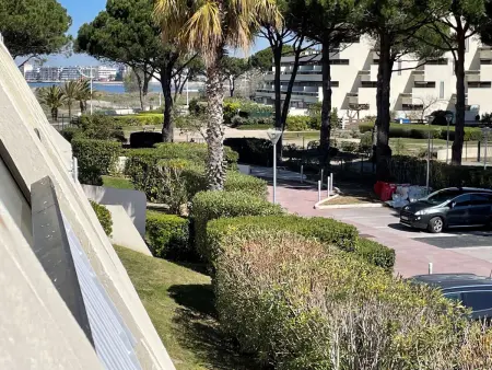 Location appartement à Port Camargue, Studio climatisé 4 pers avec piscine et parking à Port Camargue