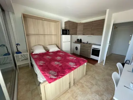 Studio 2 pers climatisé avec piscine à Port Camargue : photo 6
