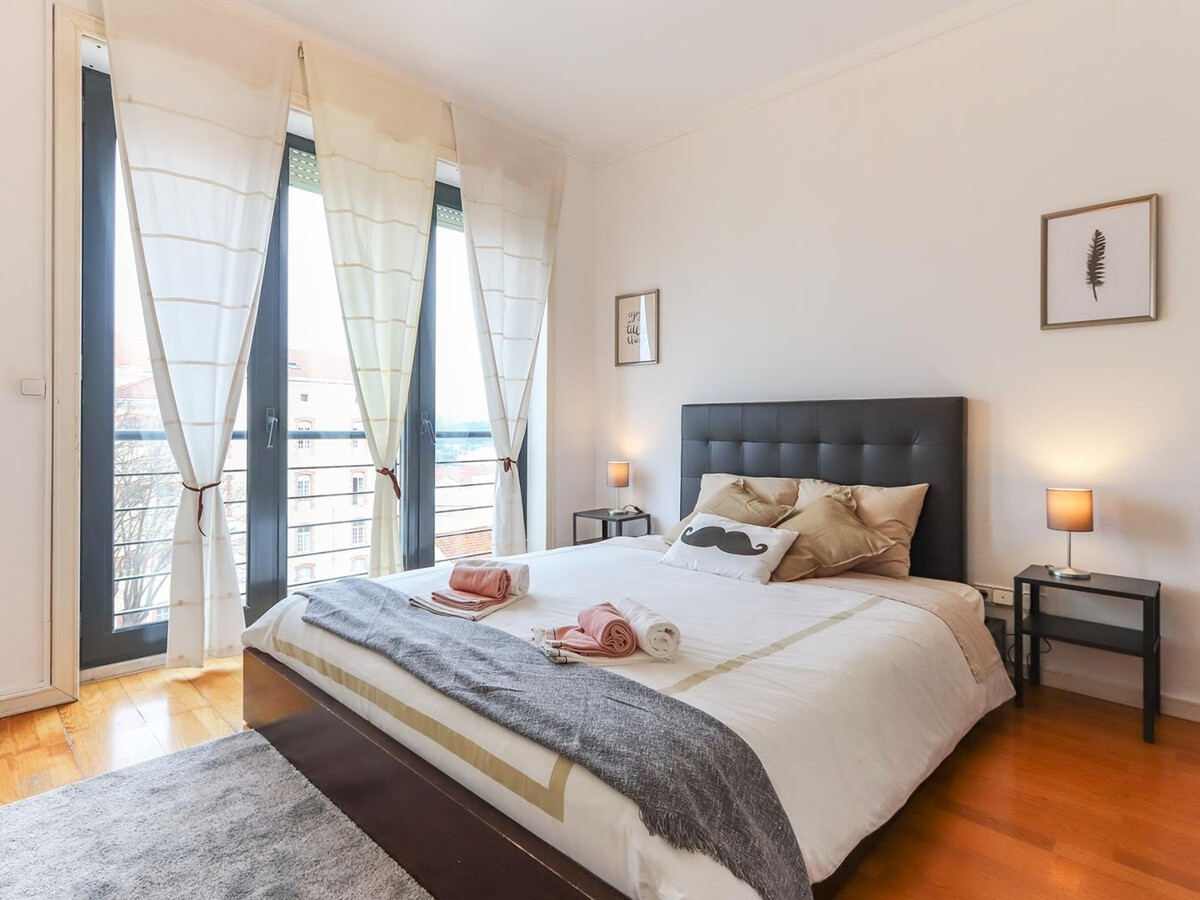Appartement 4 personnes avec garage à Campolide, 5 min du Parque Eduardo VII - Photo 1