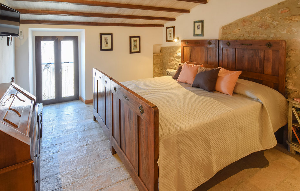 Appartement pierre et bois au cœur de Civitella del Lago - Photo 4