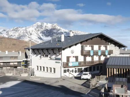 Studio 4 personnes avec balcon proche pistes de ski - Photo 9