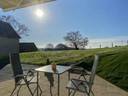 Maison rénovée avec jardin et terrasse à Rives-d'Andaine : photo 10