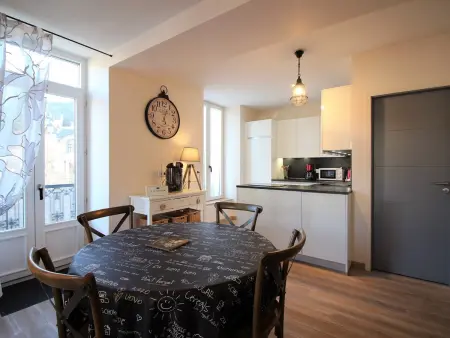 T3 63m² centre La Bourboule, 2 balcons, parking : photo 5