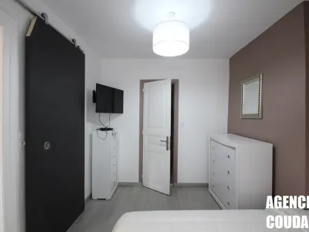 T3 hyper centre Mont-Dore, 1 petit chien accepté : photo 7