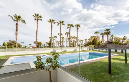 Appartement vue mer 2 chambres à Marina d'Or, face à la plage : photo 2