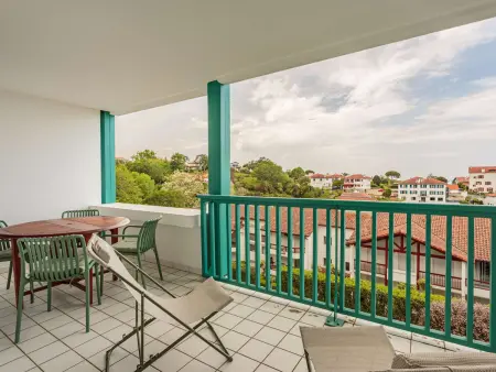 Appartement moderne vue baie à Ciboure, piscine : photo 12