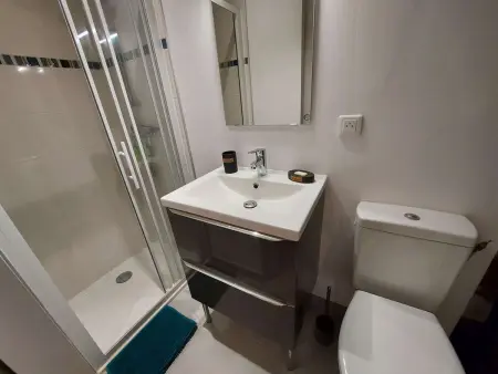 Charmante maison 2 pièces cabine 6 personnes, proche mer et étang, terrasse avec BBQ : photo 9