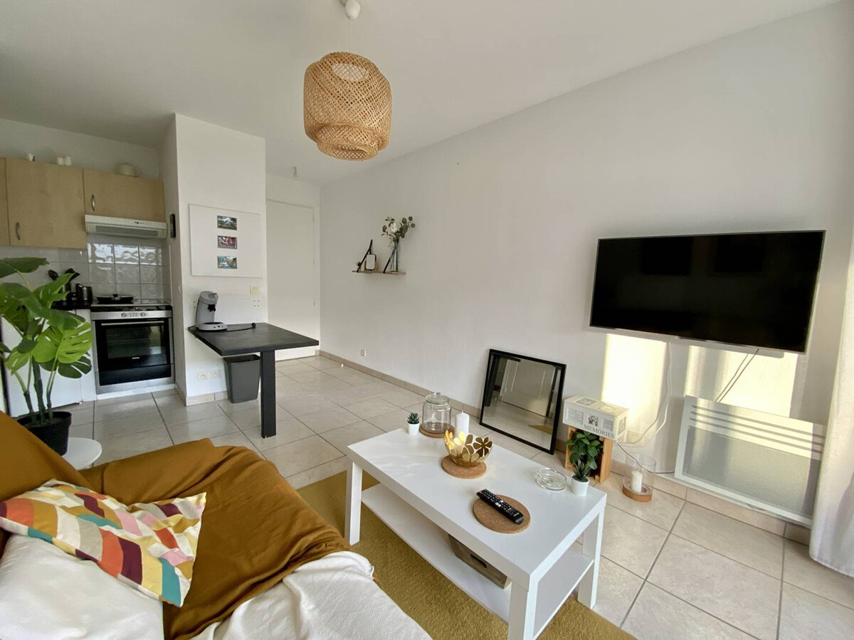T1 bis avec terrasse, parking et piscine à Cambo-les-Bains - Photo 7