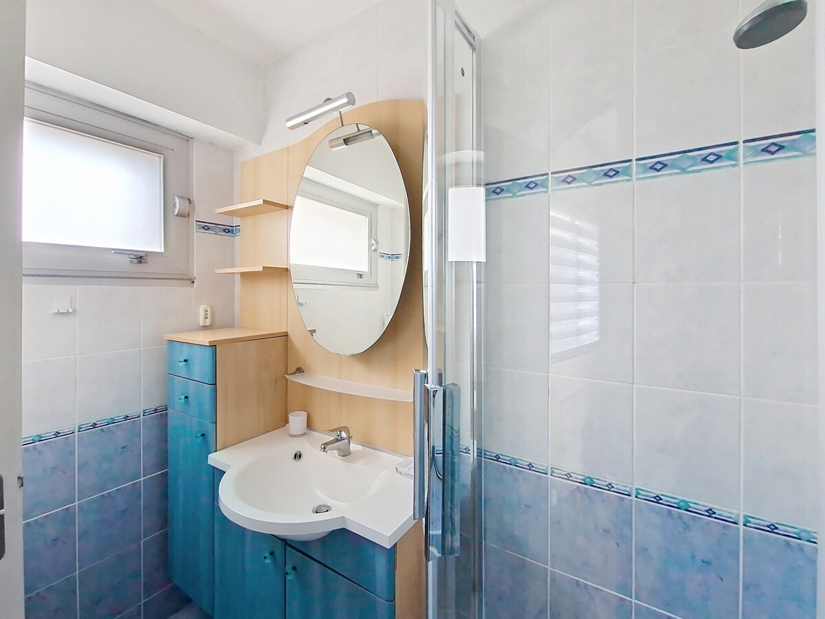 Appartement 2 pièces rénové face mer aux Sables-d'Olonne - Photo 20