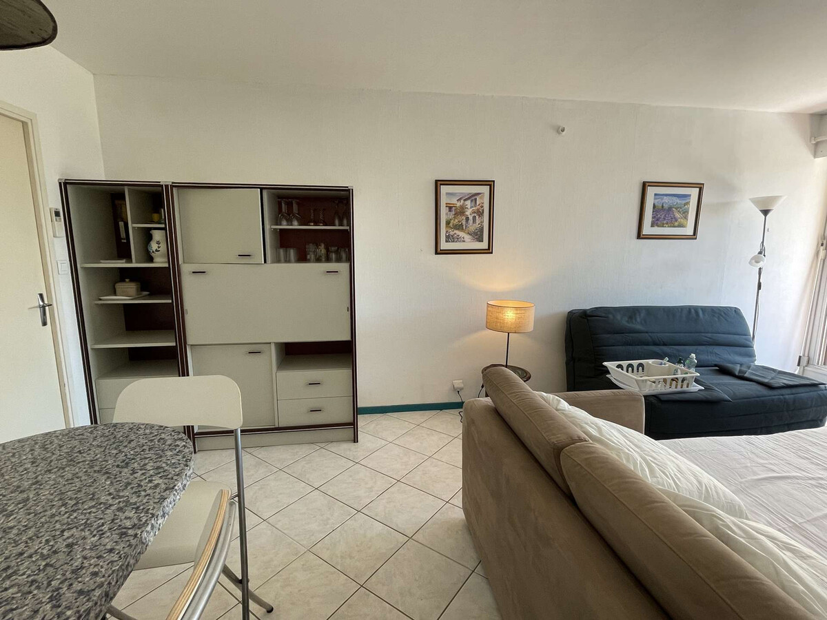 Studio climatisé avec terrasse à Port Camargue - Photo 12