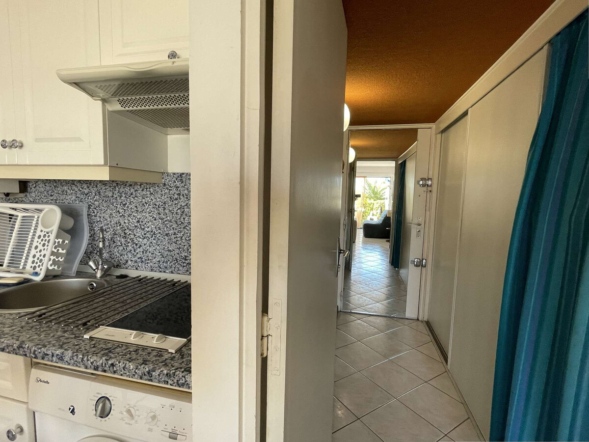 Studio climatisé avec terrasse à Port Camargue - Photo 15