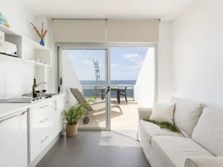 Loft moderne à Las Canteras avec terrasse, cuisine équipée et wifi gratuit : photo 2