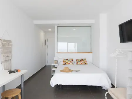 Loft moderne à Las Canteras avec terrasse, cuisine équipée et wifi gratuit : photo 9