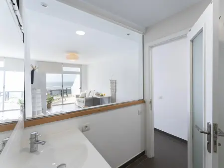 Loft moderne à Las Canteras avec terrasse, cuisine équipée et wifi gratuit : photo 13