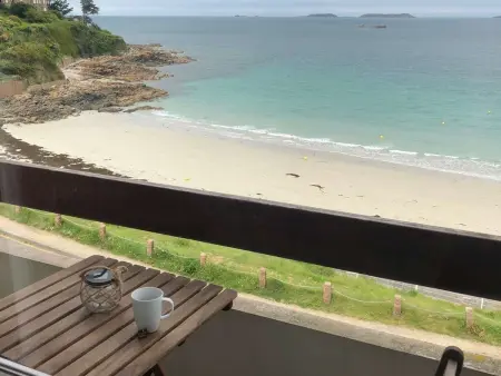 Location appartement à Perros Guirec, Studio avec balcon en bord de mer à Perros-Guirec