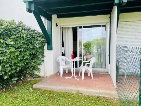 Studio terrasse et parking à Cambo-les-Bains, animaux ok : photo 7