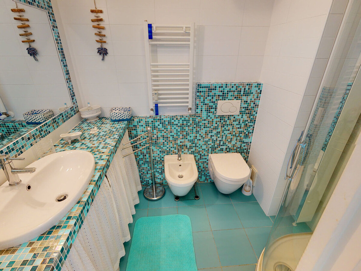2 pièces rénové avec balcon sud et vue mer, Menton - Photo 7