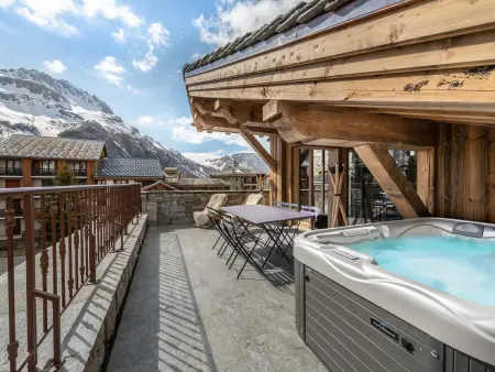 Location appartement à Val d'Isère, Appartement Duplex avec Terrasse, Jacuzzi et Cheminée - Val-d'Isère