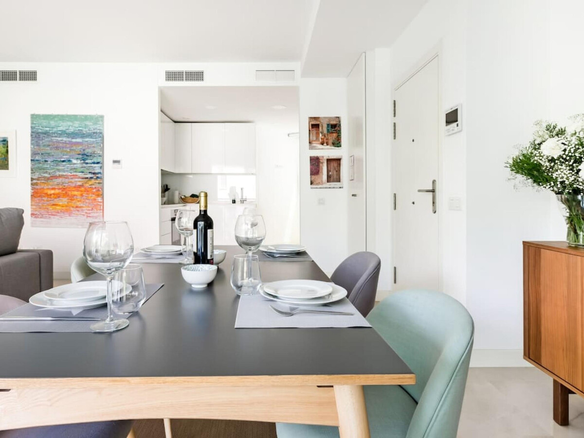 Appartement scandinave 2ch avec balcon, centre Marbella - Photo 24