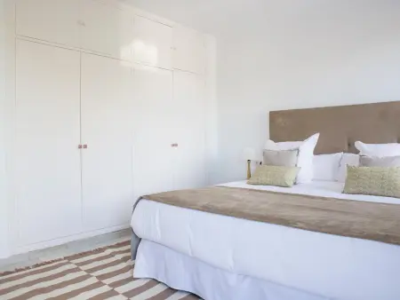 Appartement Rénové avec Balcon, Parking et Wi-Fi Gratuit à Marbella - Photo 10