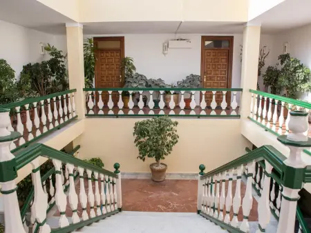 Appartement Rénové avec Balcon, Parking et Wi-Fi Gratuit à Marbella - Photo 19
